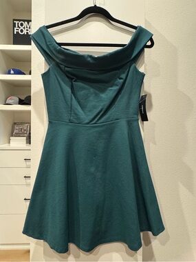 Lulu's Season of Fun Forrest Green Off-Shoulder Skater Dress